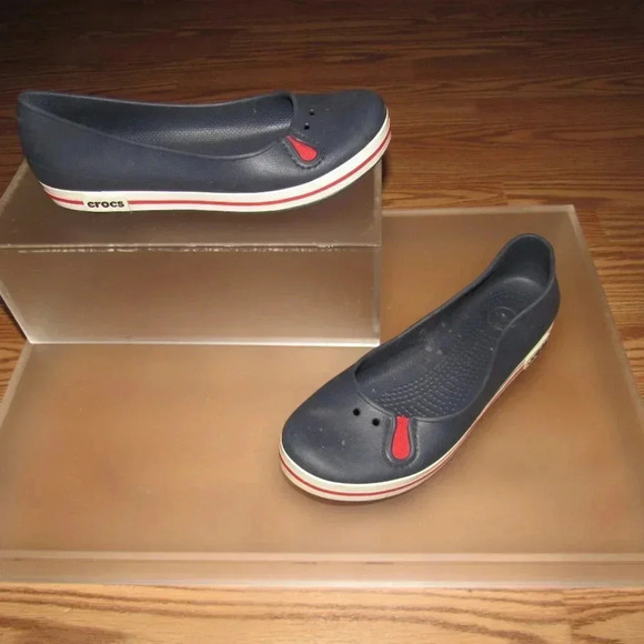 CROCS Red White Blue Slip-On Comfort Flat Shoes Size W 10 - Picture 1 of 4